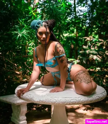 Yalissa OnlyFans Thumbnail #65a6D0pqcy