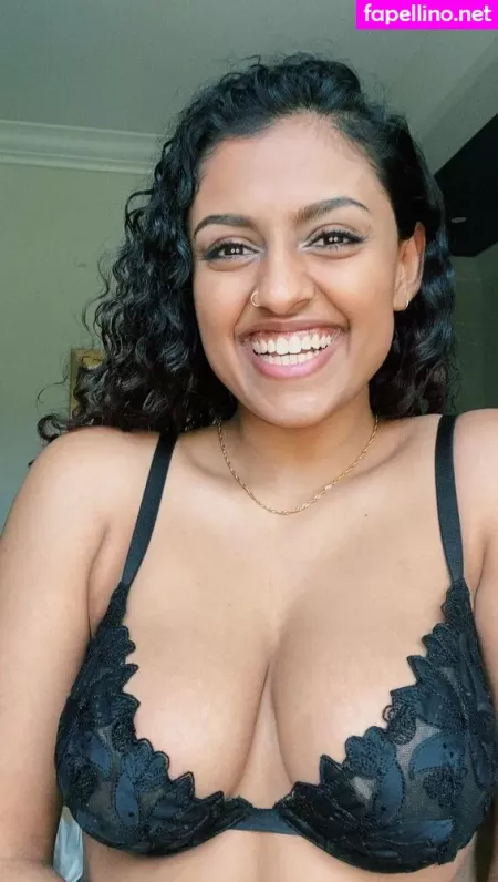 Yamini Nambimadom OnlyFans Thumbnail #CsFHTXauCu