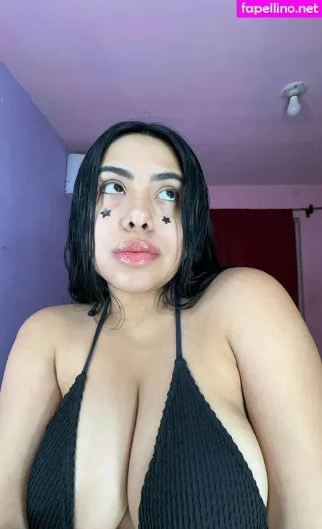 Yamsita Paezs OnlyFans Thumbnail #G0u6jC22r1