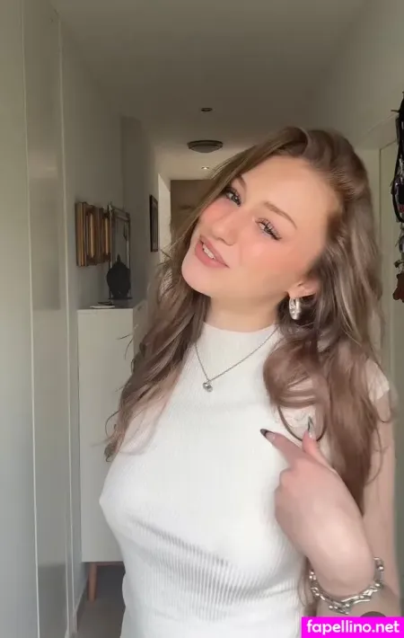 Yana Clare OnlyFans Thumbnail #crk0luk44z