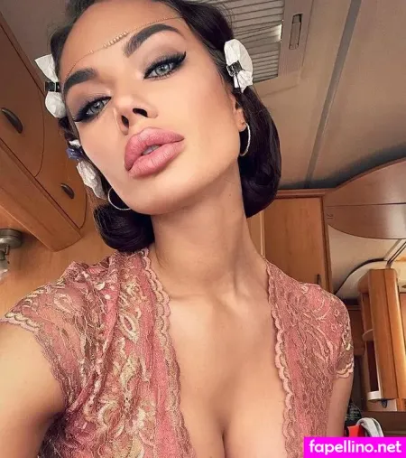 Yana Koshkina Main Profile Photo