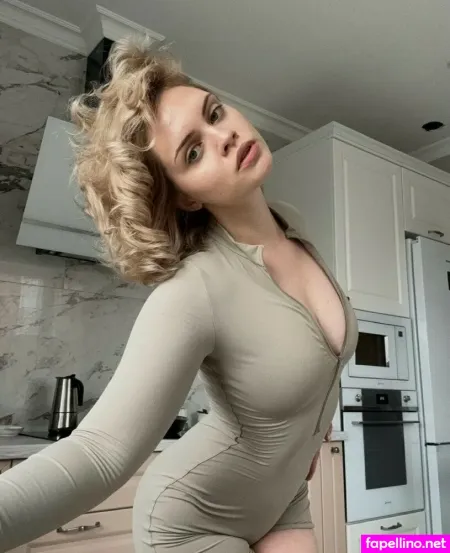 Yana Martin OnlyFans Thumbnail #cbxTN2pklD