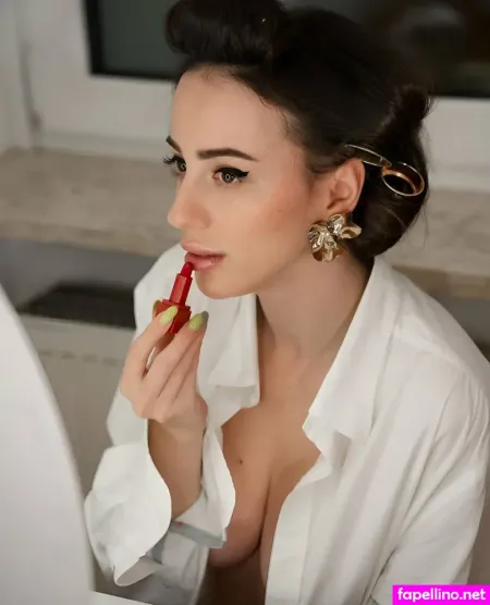 Yana Scherer OnlyFans Thumbnail #F47Blipt0U