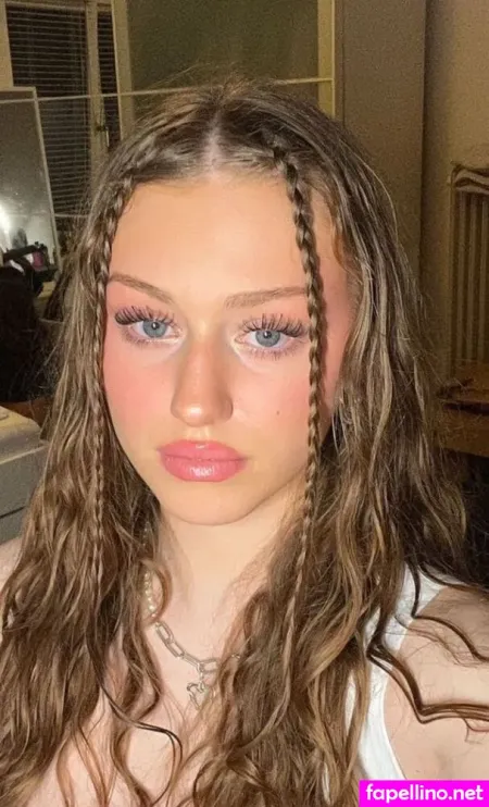 Yanaclare OnlyFans Thumbnail #GtAptPmZPY