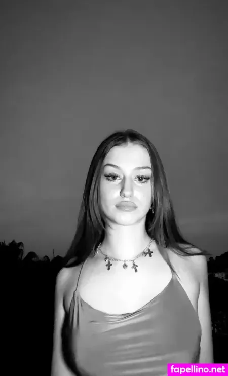 Yanaclare OnlyFans Thumbnail #fI4zkbZhEk