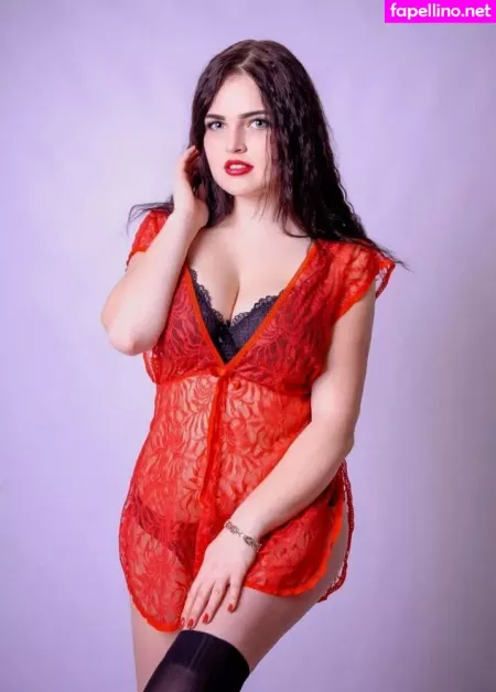 Yanamulberry OnlyFans Thumbnail #P28yXP26br