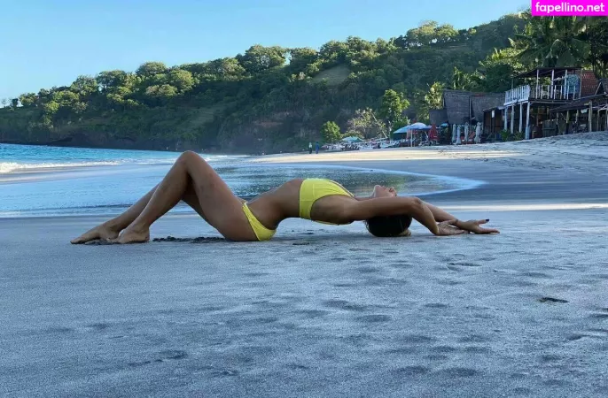 Yanaviolet OnlyFans Thumbnail #s1YImdgvSh