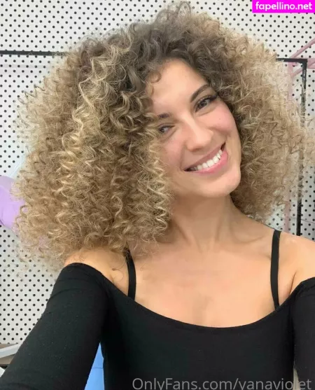 Yanaviolet OnlyFans Thumbnail #wqu7vVb0cD