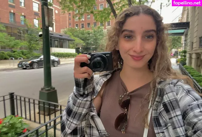 Yanellis Linares OnlyFans Thumbnail #nw6DPwAkj8