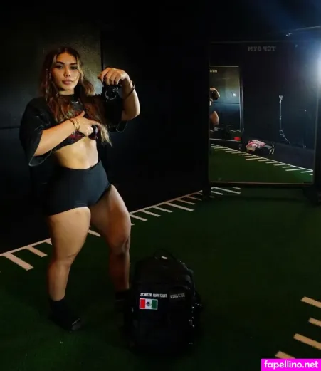 Yanelly OnlyFans Thumbnail #9MRrsSTAd0