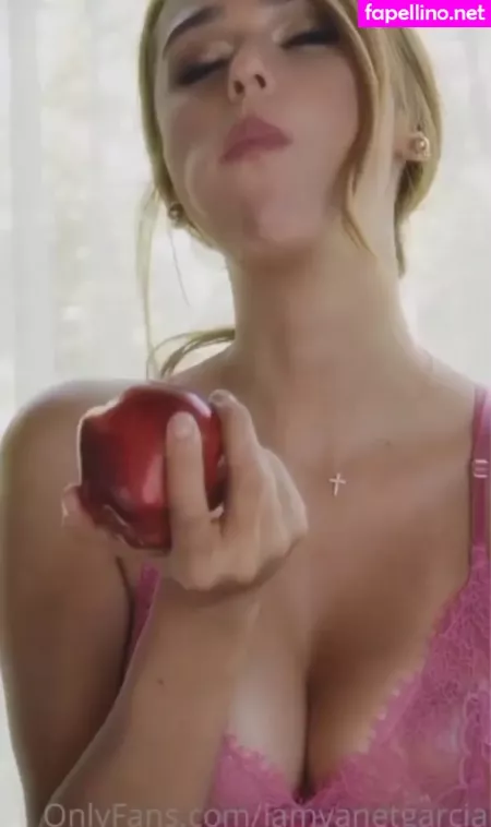 Yanet Garcia OnlyFans Thumbnail #QQa1BE9Hja