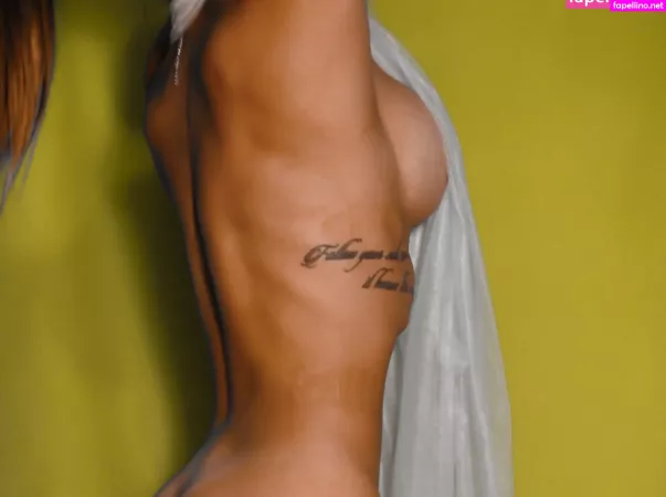 Yanivandkeira OnlyFans Thumbnail #0cbYgvo8S4