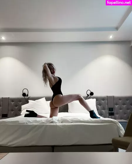 Yannaluxfree OnlyFans Thumbnail #NR2wuNebwk