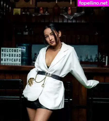 Yanzee OnlyFans Thumbnail #tPVy7VBwRc