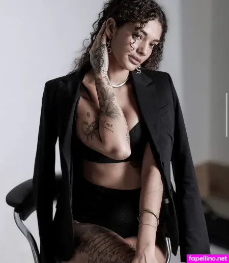 Yara Issy OnlyFans Thumbnail #a6gzPIX5wa