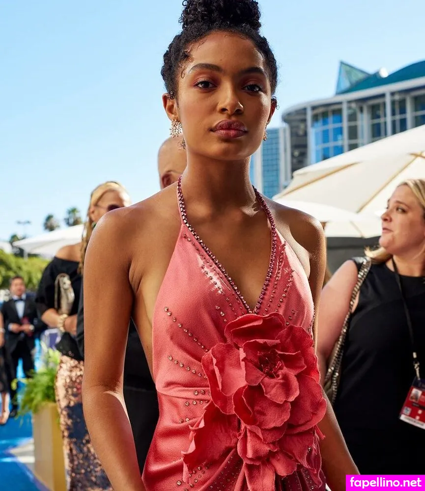 yarashahidi Nude Leaked OnlyFans Photo #r3lEx0E0AV