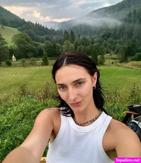 Yaroslavakraz OnlyFans Thumbnail #78aQa7eq7n