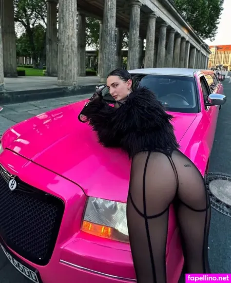 Yaroslavakraz OnlyFans Thumbnail #KqoGOsgCWv