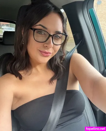 Yasbakervip OnlyFans Thumbnail #sdOJWYdeFG