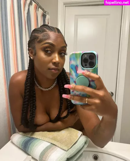 Yasmeanmonique OnlyFans Thumbnail #0J4lJzQVJ0