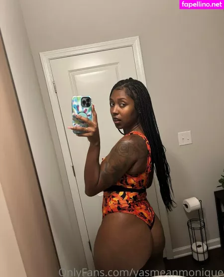 Yasmeanmonique OnlyFans Thumbnail #gr9KgNu8pz