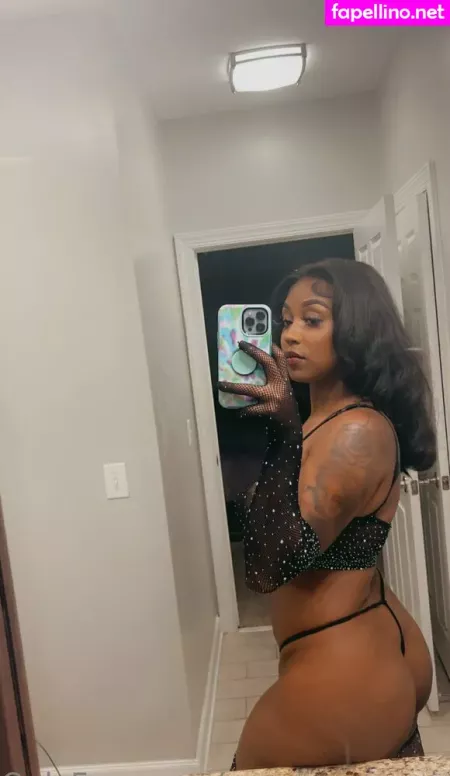 Yasmeanmonique OnlyFans Thumbnail #oyt1uhV7by