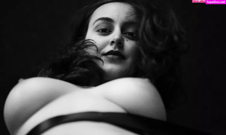 Yasmeena OnlyFans Thumbnail #h4CWO2BjMZ