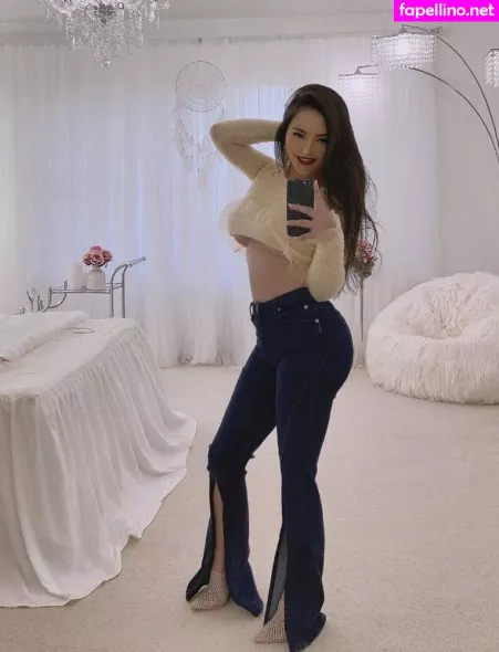 Yasmi OnlyFans Thumbnail #tlQm5V6Evo