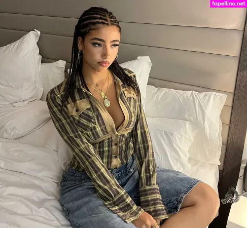 Yasmin Barbieri OnlyFans Thumbnail #lN8eKy24BW
