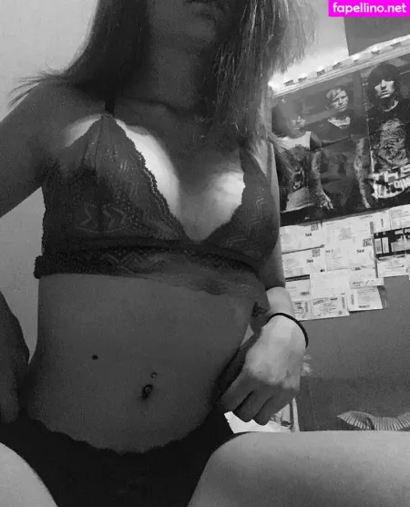 Yasmin Barnes OnlyFans Thumbnail #ypqkLnyibd