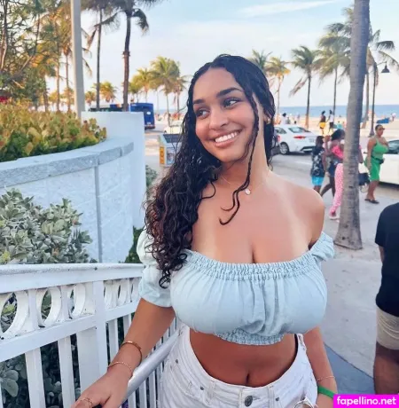 Yasmin D OnlyFans Thumbnail #SZgZ8qmQBN