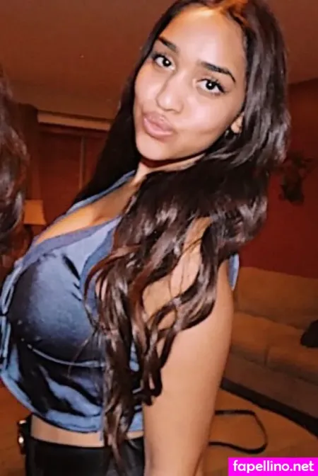 Yasmin D OnlyFans Thumbnail #j2UGskQb0V