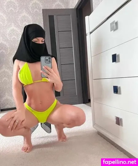Yasmin Habibi OnlyFans Thumbnail #t3iXJK6lBV
