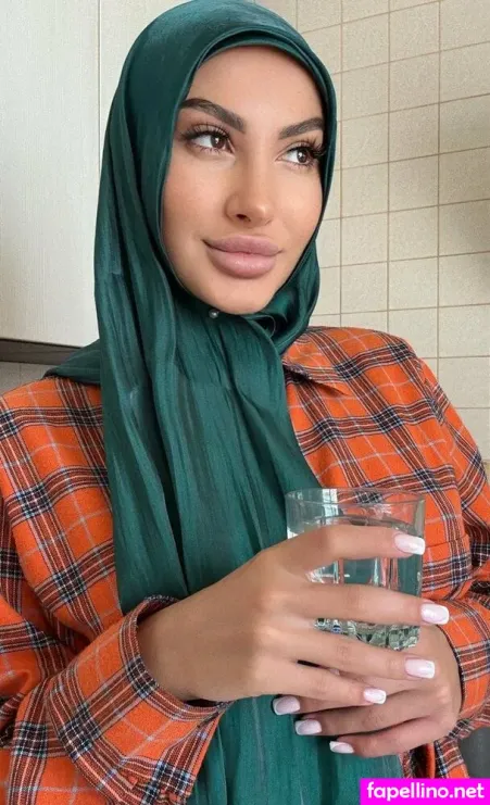 Yasmin Luna OnlyFans Thumbnail #KsmnEYKlKL
