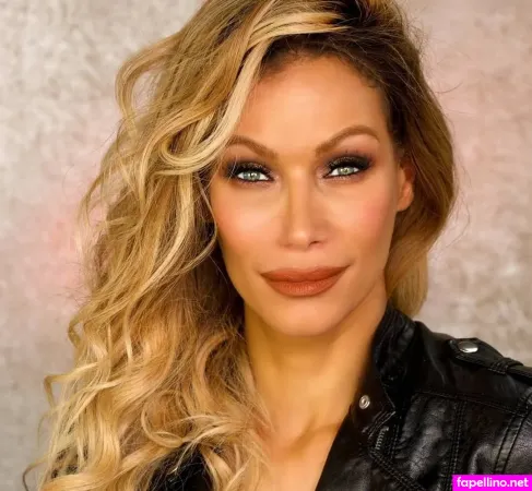 Yasmina Filali OnlyFans Thumbnail #f2KLkqU71Q