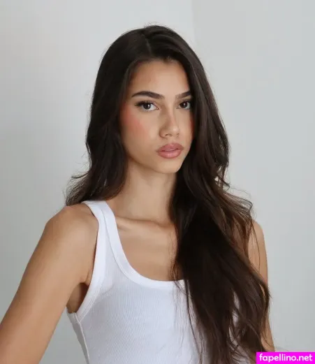 Yasmindlm OnlyFans Thumbnail #KpJ9PYxzUS