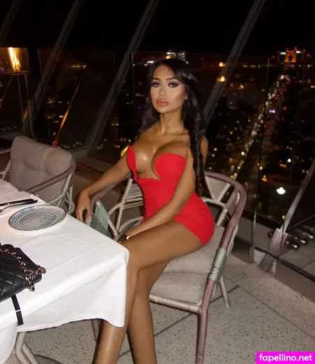 Yasmine Eve OnlyFans Thumbnail #gbpt8Qcaxp