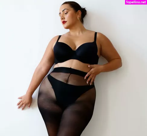 Yasmine Minovski OnlyFans Thumbnail #9FMgmosXr3