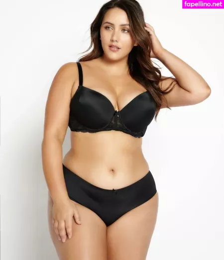 Yasmine Minovski OnlyFans Thumbnail #aJMwOZ2Q80