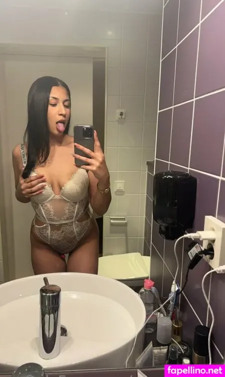 Yasmine101 OnlyFans Thumbnail #F2MI82TGkE