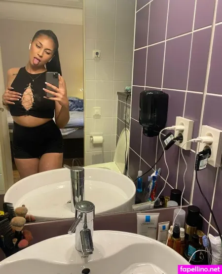 Yasmine101 OnlyFans Thumbnail #PsdrJtmTyd