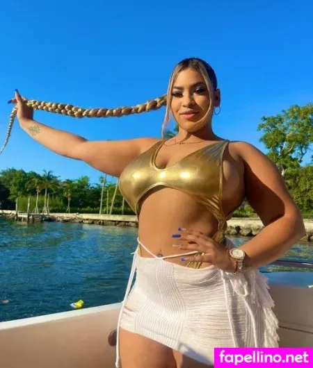 Yasminegarxc Main Profile Photo