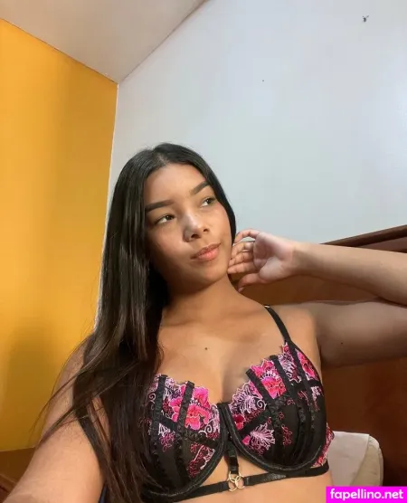 Yasminlopezz OnlyFans Thumbnail #NamQstEJnT