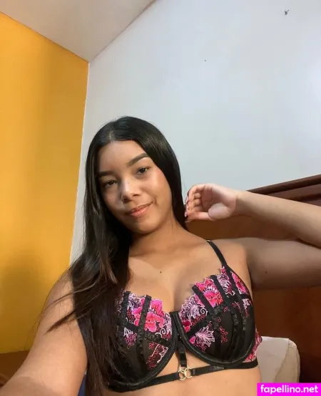 Yasminlopezz OnlyFans Thumbnail #ScUhbr4EZ1