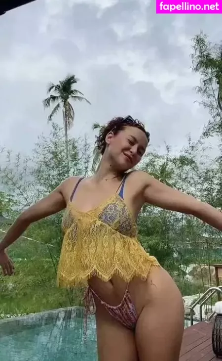 Yassi Pressman OnlyFans Thumbnail #4KaOygQ4Ip