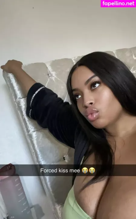 Yathbeauty OnlyFans Thumbnail #KjJv0xbC1u