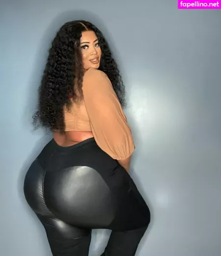 Yathbeauty OnlyFans Thumbnail #iDFigFSOap