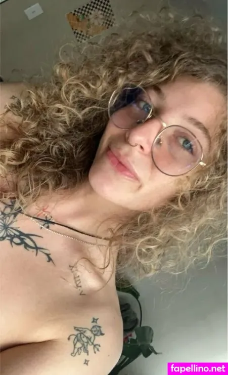 Yaya579 OnlyFans Thumbnail #R9o4Y7XBuN