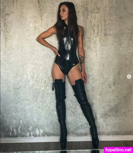 Yaz Rose Main Profile Photo