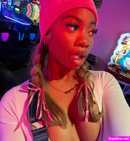 Yazmynswrld OnlyFans Thumbnail #GKagHaEmzy